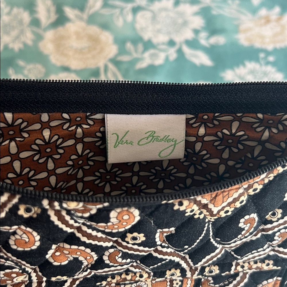 Vera Bradley Cross Body - Shoulder Bag - Picture 5 of 7